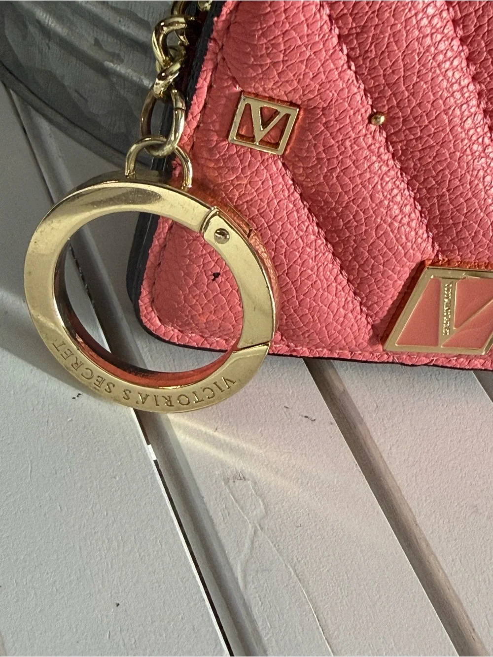 Victoria Secret pink V quilted studded logo foldable Card Case EUC